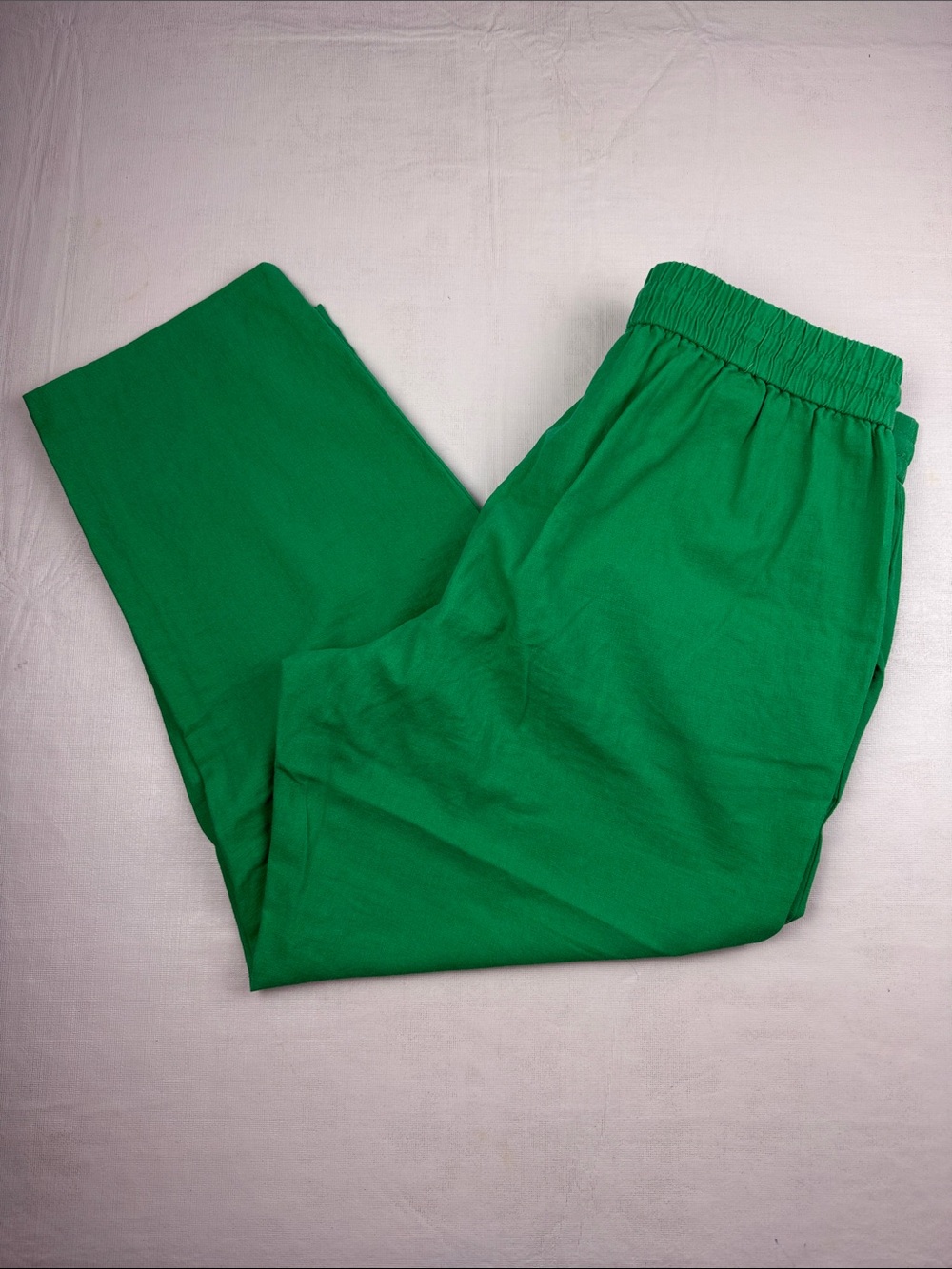 J Crew Women's Drawstring Elastic Waist Green Tapered Capri Pants Size L